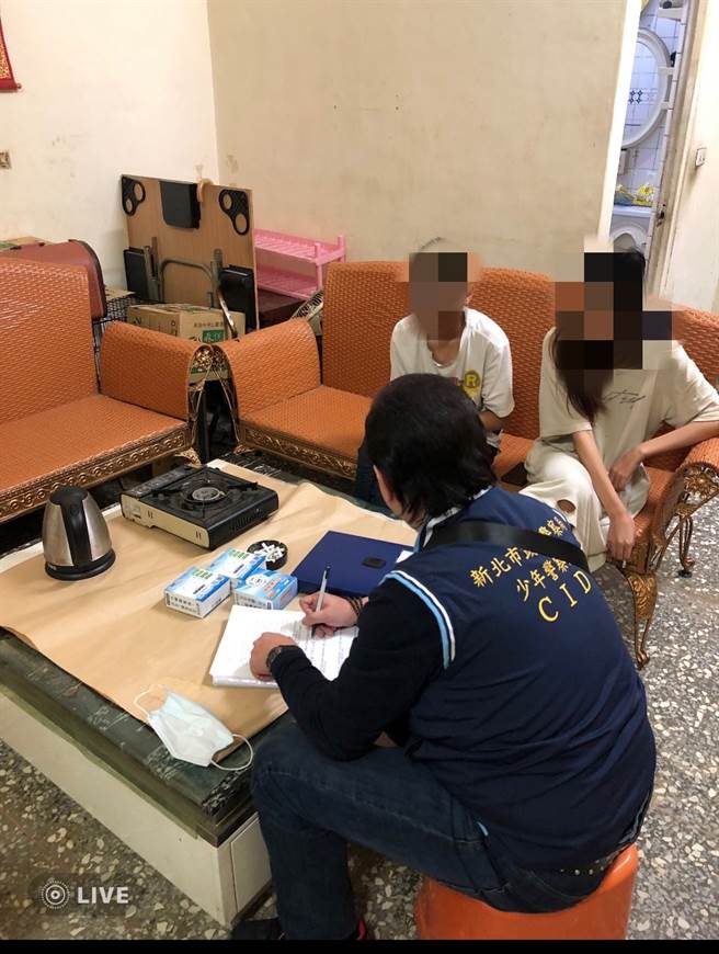 新北警创校园三层防护网，少年犯罪人口六都最低。(戴志扬翻摄)
