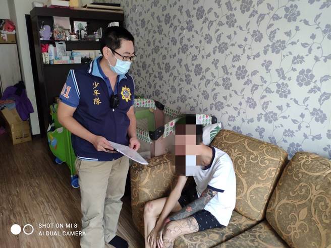 新北警创校园三层防护网，少年犯罪人口六都最低。(戴志扬翻摄)
