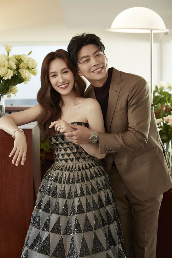 吴姗儒与王阳开佩戴伯爵珠宝和腕表拍摄婚纱照，奢华加持更添光芒。（PIAGET提供）