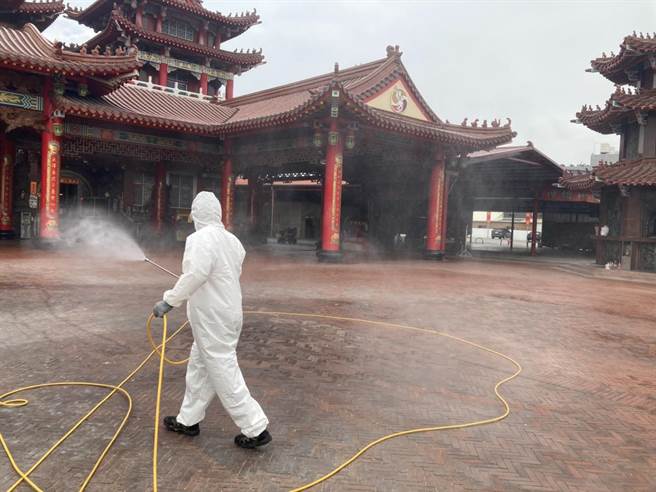 台南确诊安南区父子檔，居家隔离期间还跑去新营太子宫拜拜，市府赶忙清消。(台南市政府提供／曹婷婷台南传真)