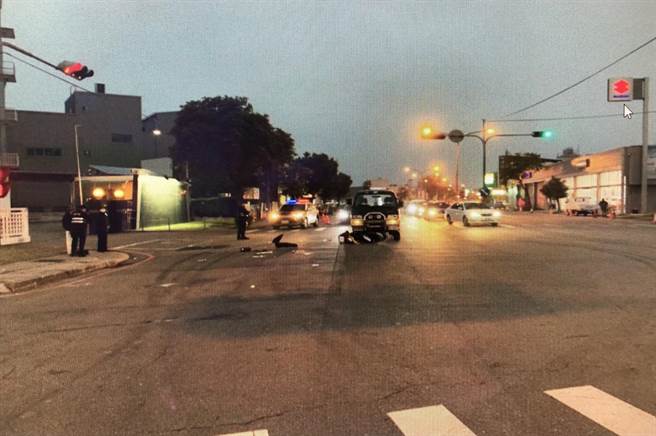 根據警方了解，黃婦疑似想轉去機車待轉區，結果遭後方車輛撞上。（翻攝照片／李京昇苗栗傳真）