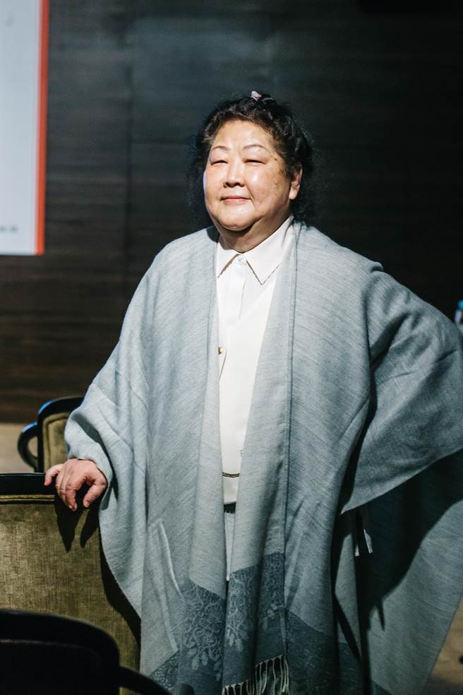 近年來隨著疫情變化，表演藝術的工作流程也多有改變，國外來台的表演者，除了需要預留時間隔離，主辦單位也要負擔高額的隔離費用，不管有形、無形，都是前所未見的成本，新象藝術創辦人、長笛家樊曼儂坦言，這確實是特殊時期，同時她也樂觀表示，一切都是鍛鍊，全新的學習。（郭吉銓攝）