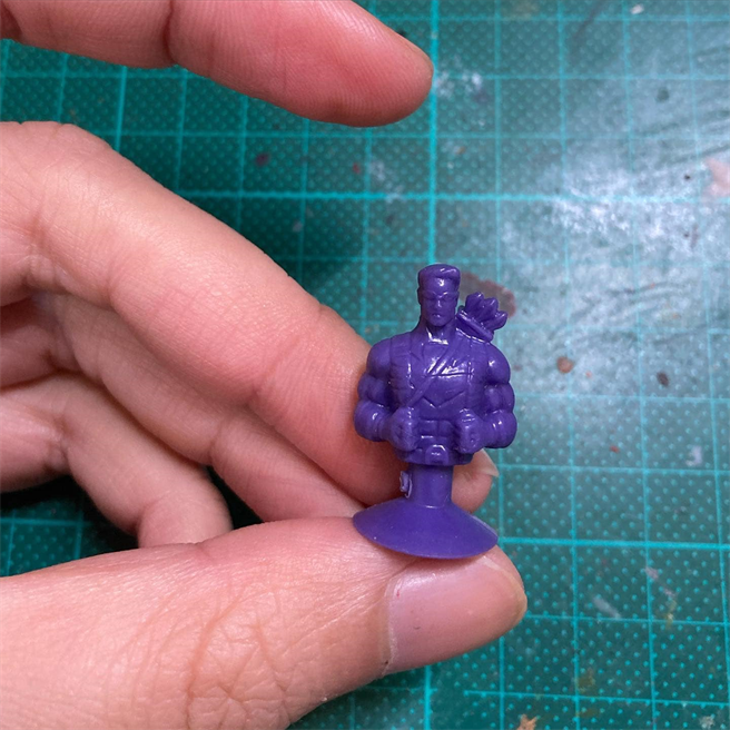 网友PO出全联送的漫威英雄「鹰眼」。(图/截自脸书我爱全联-好物老实説)