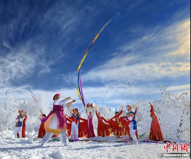 朝鲜族舞蹈表演已成热门的旅游项目。（延边州文广旅局提供）
