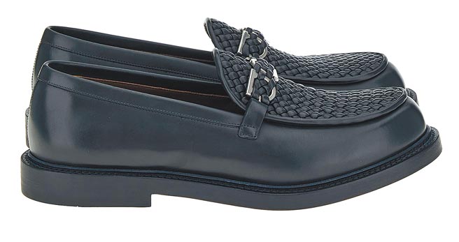 Ferragamo MOCK黑色牛皮编织皮鞋，6万7900元。（Ferragamo提供）
