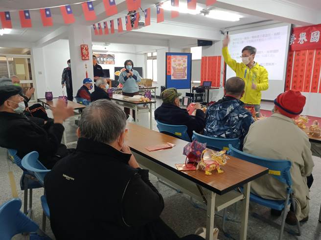 照片3.灯谜抢答游戏气氛热烈（台北荣家提供）