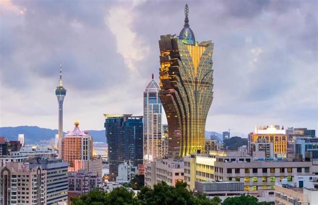 澳門宣布下周起由台灣或香港入境，年滿12歲者均須出示疫苗接種證明。（達志影像shutterstock）