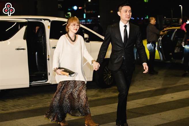 小S徐熙娣（左）丈夫许雅钧（右）投资的「胖达人」爆发食安案件，高院判小S免赔。(资料照／郭吉铨摄)