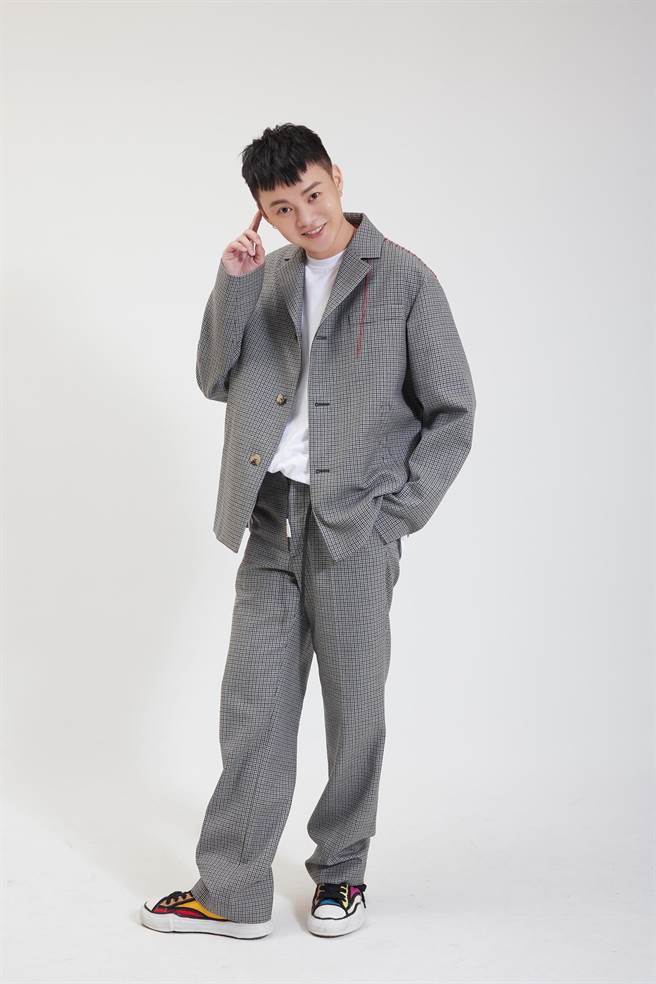 第17屆KKBOX音樂風雲榜表演嘉賓 - 金曲台語歌王許富凱。（KKBOX提供）