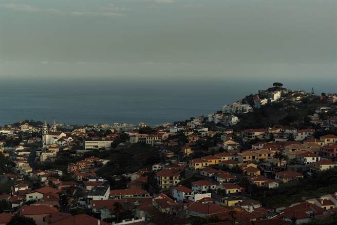 葡萄牙的马迪拉群岛（Madeira Islands）今天发生规模6.1地震。(图／shutterstock)