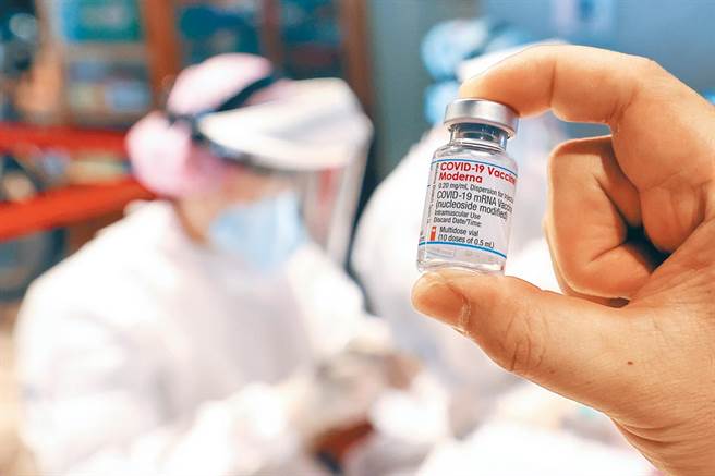 mRNA疫苗廠、莫德納公司今天宣布將於台灣設立子公司，陳時中對此展開雙手表達歡迎；圖為莫德納疫苗。（本報資料照片）