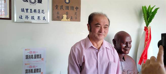 连任失利，玉里镇长龚文俊宣布再度参选玉里镇长。（王志伟摄）