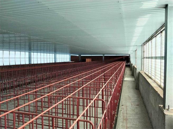 彰化縣養豬戶，導入新式密閉水簾及高床設備、提升廢水處理設備及購置自動化省工設備，農委會評定全國第一。（彰化縣政府提供／吳敏菁彰化傳真）