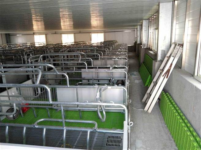 彰化縣養豬戶，導入新式密閉水簾及高床設備、提升廢水處理設備及購置自動化省工設備，農委會評定全國第一。（彰化縣政府提供／吳敏菁彰化傳真）