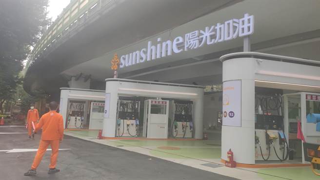 阳光建北加油站是阳光基金会继市民加油站后所经营的第2家加油站，今天正式营运。（林良齐摄）
