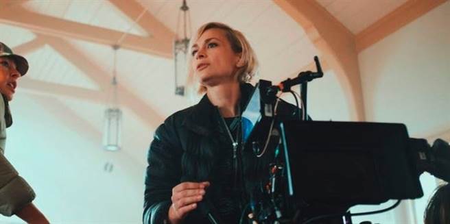 女摄影指导哈里娜哈钦斯（Halyna Hutchins）的家人决定提起控诉为她讨公道。（图／翻摄自IG）