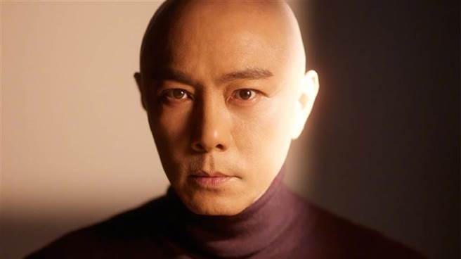 张卫健日前在节目上透露刘德华是他拍古装戏的恩人。（图／微博@张卫健）