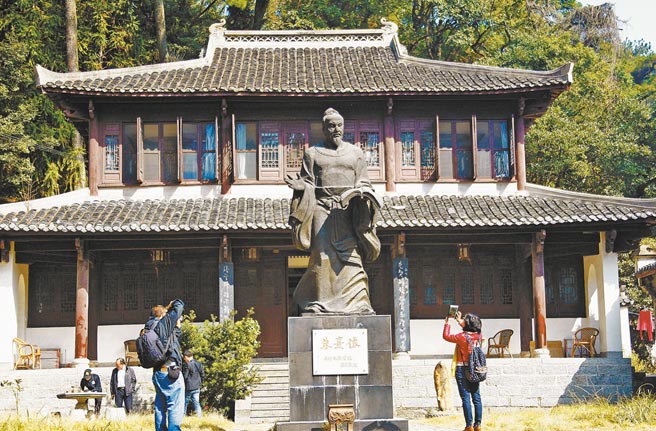 白鹿洞书院朱熹像。（本报资料照片）