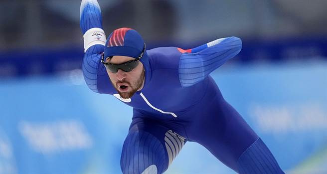 俄国滑冰选手上演争议一幕(美联社资料照)