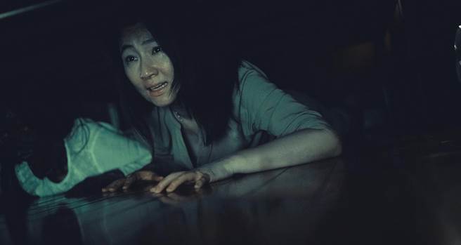 Selina在《頭七》中展現逼真驚悚演技。（皮諾丘電影提供）