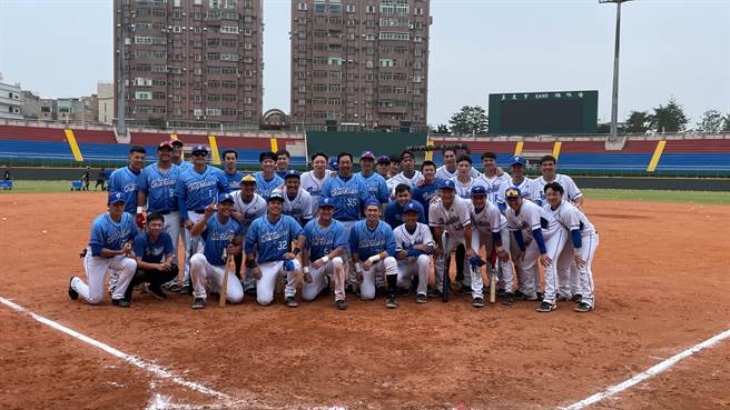 富邦悍将春训连两天举行全垒打大赛。（毛琬婷摄）