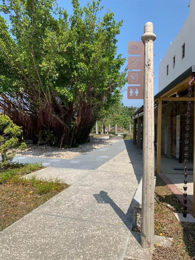 云林县台西老街再造挖到宝，日据时代水泥电线杆诉说在地故事。（吕耀中提供／张朝欣云林传真）