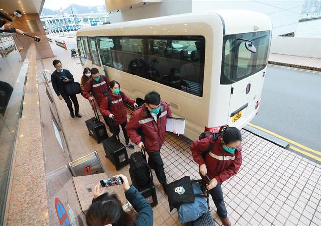 大陆专家今日抵港，林郑月娥表示，若检测能力提升，全港全民病毒检测是考虑方案。（大公文匯网）