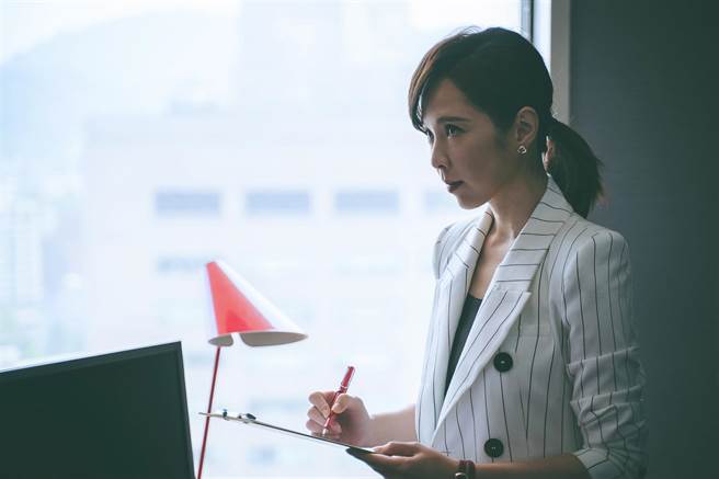 天心忧制作人「要再卖一颗肾」。（群之噰传播有限公司提供）