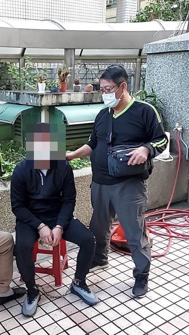 恒春伤害犯尿遁脱逃一个半月后，躲无可躲高雄落网。（警方提供／谢佳潾屏东传真）