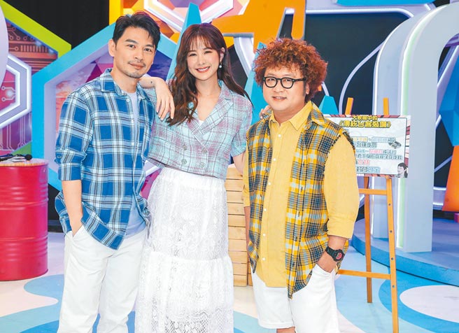 纳豆（右起）因脑出血住院至今，主持的《同学来了》周五先由安心亚、阿Ken两人主持。（资料照片）