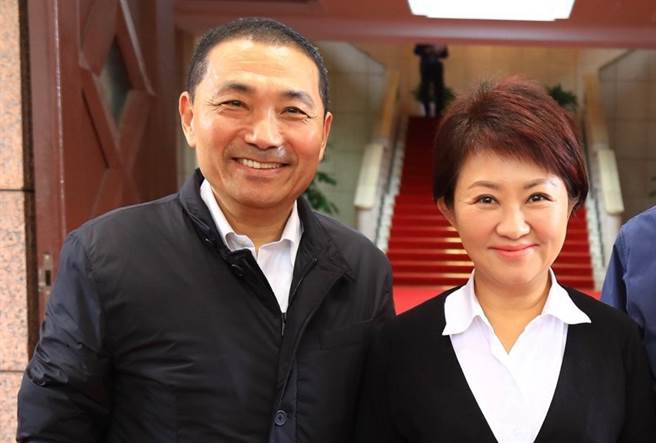 新北市长侯友宜(左)、台中市长卢秀燕(右)。（资料照、台中市府提供／卢金足台中传真）