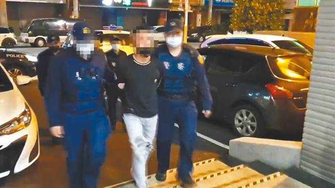 疑黑道报復 花莲外役监狱科长遭撞殴打，2嫌遭声押。(罗亦晽摄)