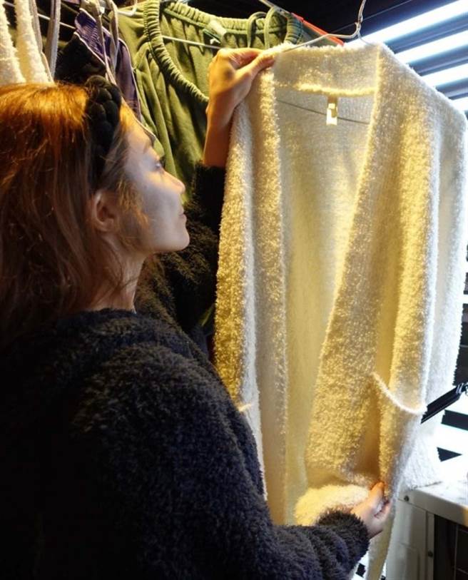 依依现在想哭就靠做家事转变心情。（图／FB@依依）