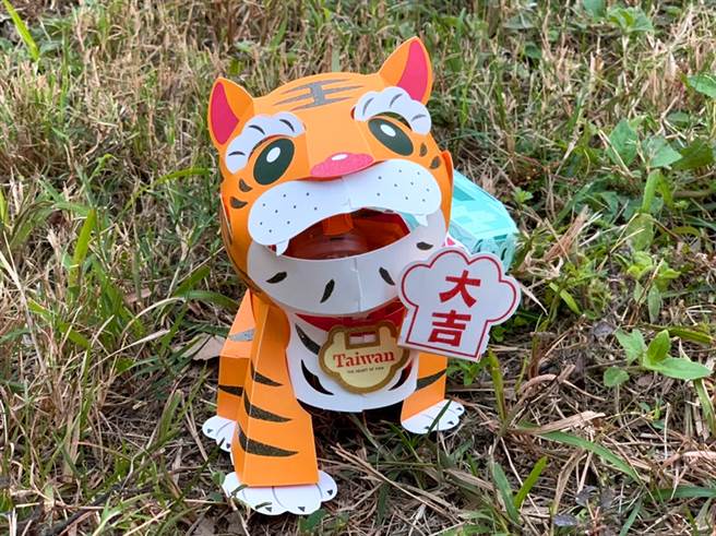 「大吉虎」虎爷小提灯，象徵新的一年抗煞除疫、大吉大利。(图片提供/高雄市政府观光局)