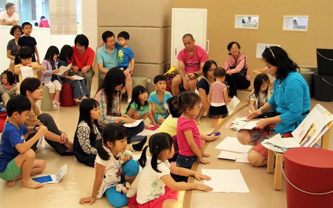 新北市立图书馆总馆暨各区分馆召募志工加入图书馆大家庭。（新北市立图书馆提供）