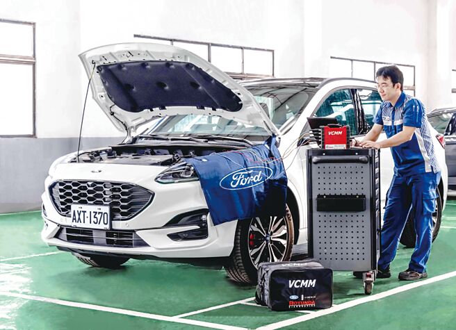 福特六和汽车因应业务快速成长，宣布全台经销商大徵才行动，将召募第一线销售服务人员与技师约200人。图／业者提供