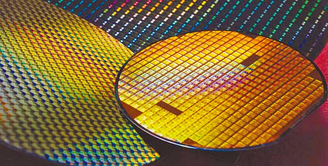 今年台湾IC产业产值将较去年成长17.7％达4.8兆元，年成长率远高于全球产业平均的8.8％。图／本报资料照片