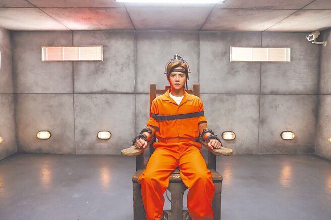 罗志祥的新歌〈修罗〉MV引发热议。（无惧国际娱乐提供）