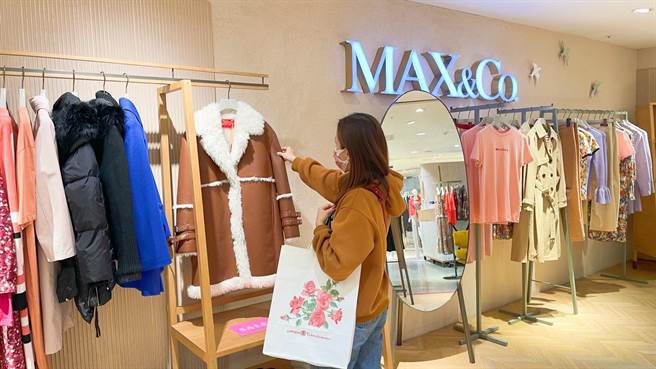 从去年冬天至今已经歷多波冷气团来袭，温度甚至多次最低下看10度，今年台湾可是过了一个冷冬，同步也带动了冬装在百货的销量提升。（Global Mall提供）