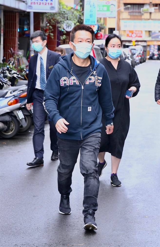 郭子乾今到巴戈靈堂致哀。（羅永銘攝）