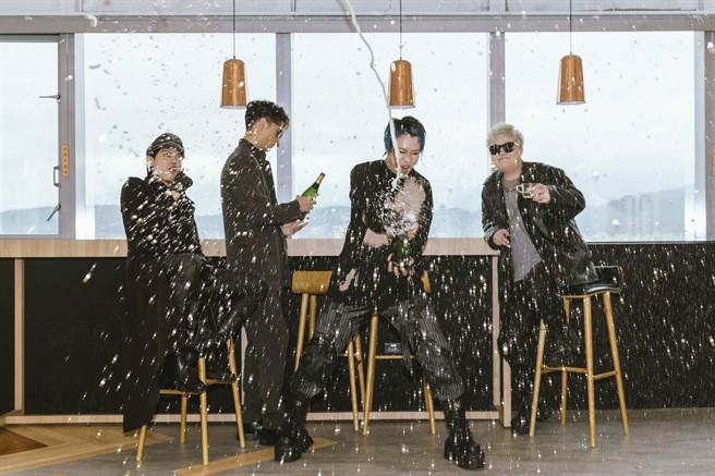 TRASH首場大型演唱會門票今開賣傳捷報。（華納音樂提供）