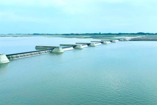 高屏堰现况。（高雄市水利局提供／林瑞益高雄传真）