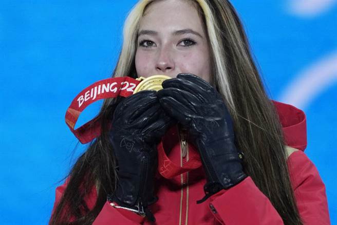 前美国滑雪女将谷爱凌在北京冬奥摘金。（美联社资料照）