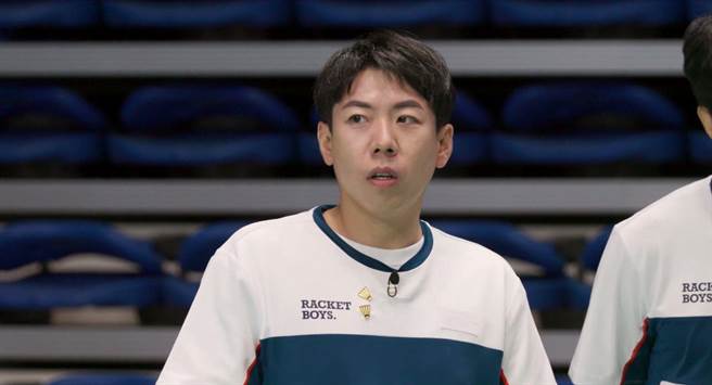 韩星梁世灿参加《羽球少年团》被封为羽球界的「诸葛孔明」。（中天综合台提供）