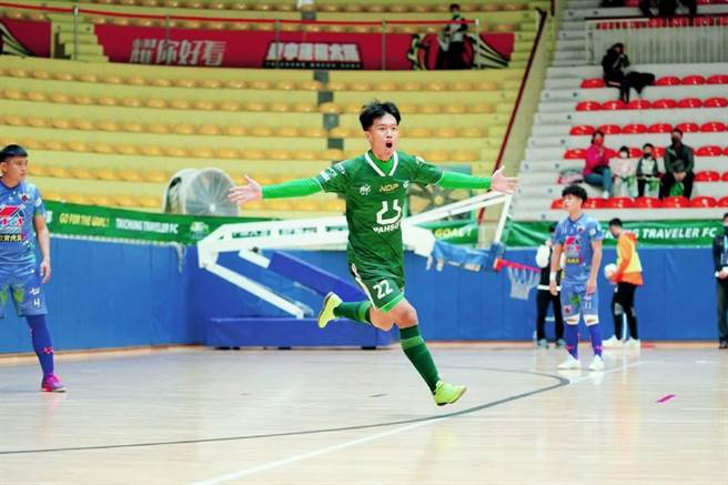 台中旅人22号何茂彬表现优异。(台中市政府提供)