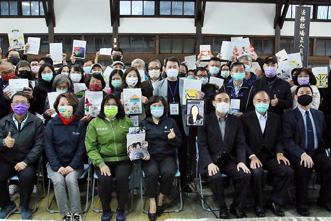 法务部为推动嘉义旧监活化，今首度以开放政府协作会议方式，邀集关心旧监各界人士和团体脑力激盪，为嘉义旧监未来发展提出建言。（吕妍庭摄）