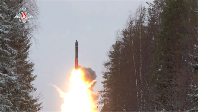 俄罗斯宣布成功完成核武载具试射演习。（图／截自俄罗斯国防部脸书）