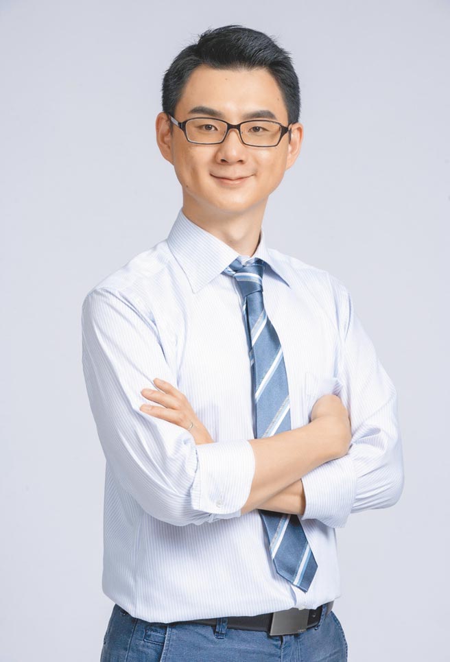 吳韋達正式有意轉跑道參選彰化市長，成藍綠提名人選之外的第三人。（吳韋達提供／謝瓊雲彰化傳真）