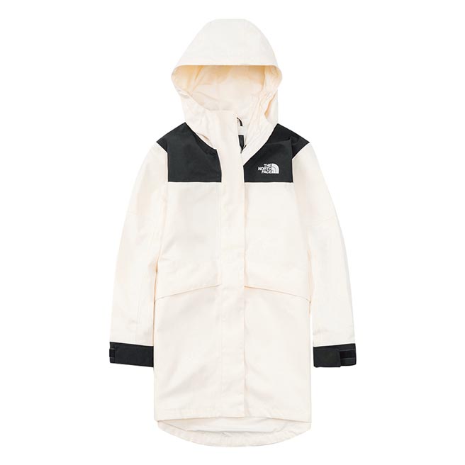 统一时代百货台北店的The North Face女款米白色防水透气可收腰衝锋衣，推荐价9380元。（统一时代台北店提供）