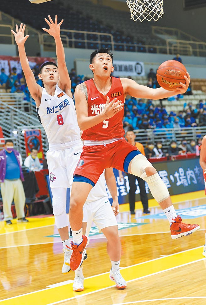 光復高中陳將双對能仁家商拿下23分。（高中體總提供）